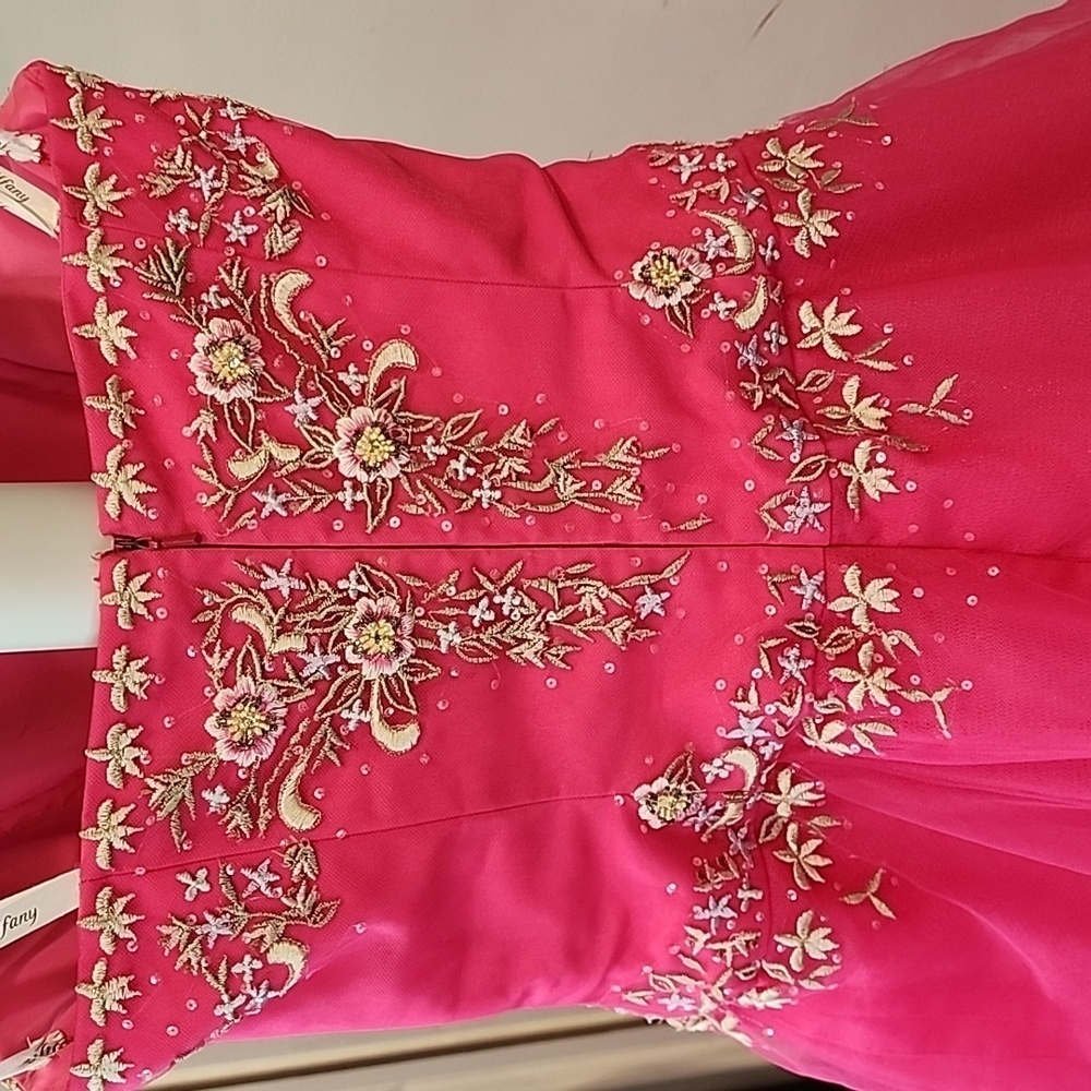 Tiffany Designs Ballgown size 10. Hot pink - Picture 5 of 8